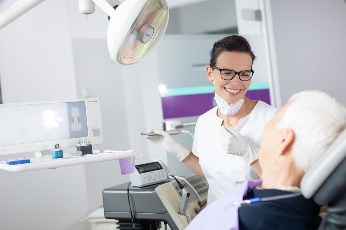 Zahnarztpraxis am Steinberg - Zahnfürsorge für Gross und Klein in Berlin Weissensee